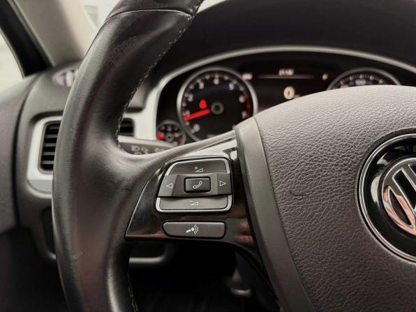 Volkswagen Touareg II с пробегом 2013 года, цена 2 189 900 рублей, 152693 км, внедорожник, Автокод Объявления