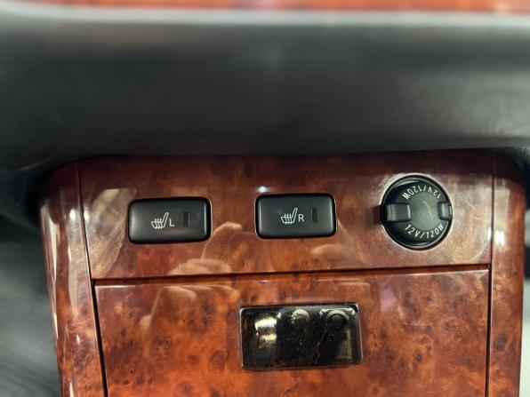 Toyota Camry V (XV30) Рестайлинг с пробегом 2005 года, цена 880 500 рублей, 300160 км, седан, Автокод Объявления