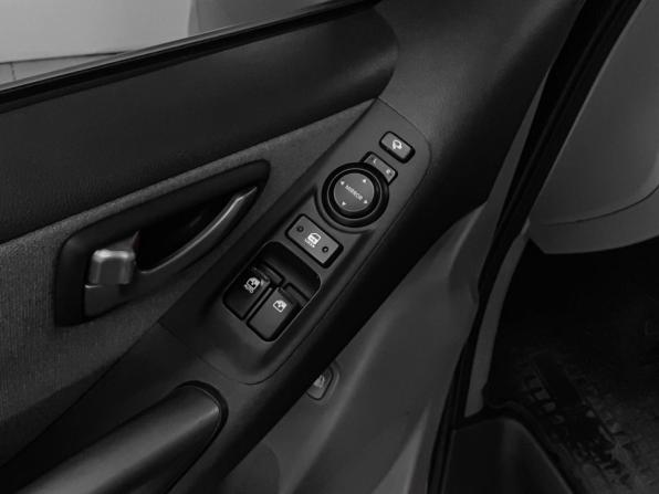 Hyundai H-1 II Рестайлинг 2 с пробегом 2021 года, цена 3 225 000 рублей, 98690 км, минивэн, Автокод Объявления