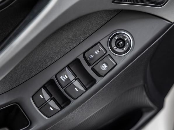Hyundai Elantra V (MD) Рестайлинг с пробегом 2015 года, цена 1 148 000 рублей, 197244 км, седан, Автокод Объявления