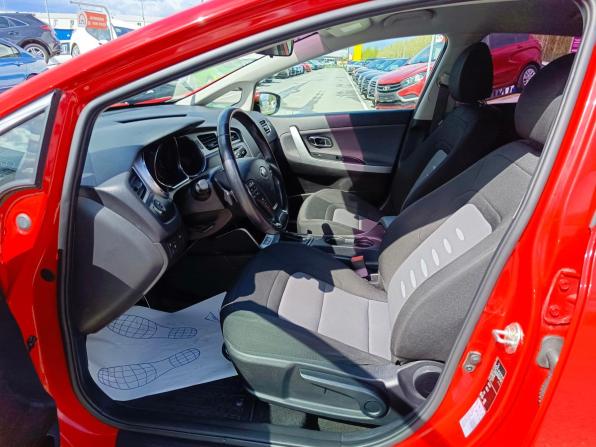 Kia Ceed II с пробегом 2014 года, цена 1 419 995 рублей, 54525 км, хэтчбек, Автокод Объявления
