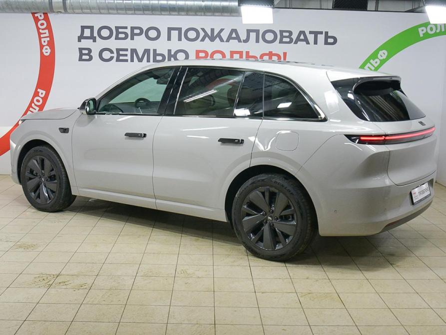Li Auto (Lixiang) L6 Москва  - изображение 7