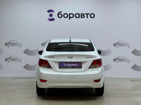 Hyundai Solaris I с пробегом 2014 года, цена 900 000 рублей, 138432 км, седан, Автокод Объявления