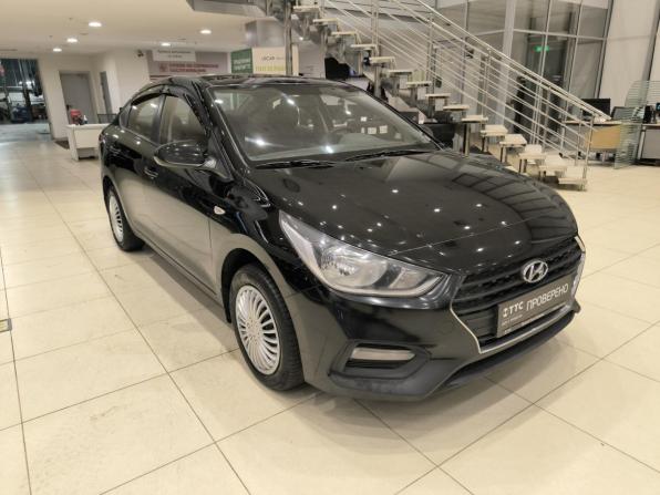 Hyundai Solaris II с пробегом 2017 года, цена 1 430 000 рублей, 139634 км, седан, Автокод Объявления
