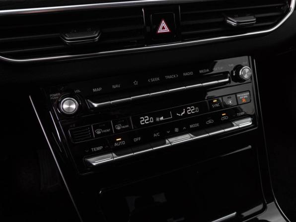 Kia K7 YG (II) Рестайлинг с пробегом 2020 года, цена 3 250 000 рублей, 54708 км, седан, Автокод Объявления