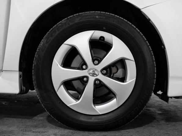 Toyota Prius III Рестайлинг (XW30) с пробегом 2013 года, цена 1 089 500 рублей, 223936 км, лифтбек, Автокод Объявления