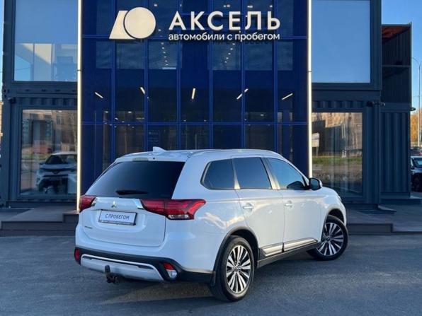 Mitsubishi Outlander III Рестайлинг 3 с пробегом 2020 года, цена 2 299 000 рублей, 95000 км, внедорожник, Автокод Объявления
