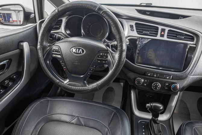 Kia Ceed II с пробегом 2012 года, цена 1 099 000 рублей, 278000 км, универсал, Автокод Объявления