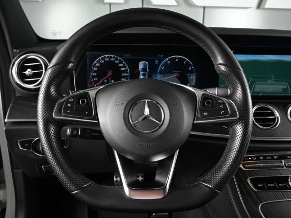 Mercedes-Benz E-Класс V (W213 S213 C238) с пробегом 2017 года, цена 3 399 000 рублей, 63192 км, седан, Автокод Объявления