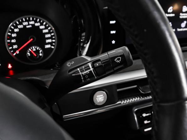 Kia K5 III с пробегом 2022 года, цена 2 899 000 рублей, 29664 км, седан, Автокод Объявления