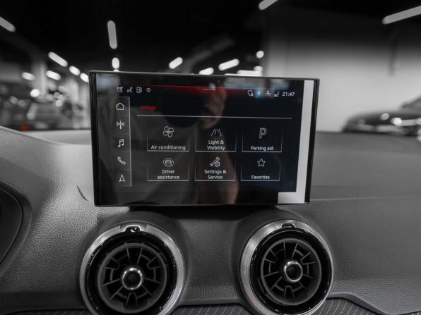 Audi Q2 I Рестайлинг с пробегом 2026 года, цена 3 700 000 рублей, 50 км, внедорожник, Автокод Объявления