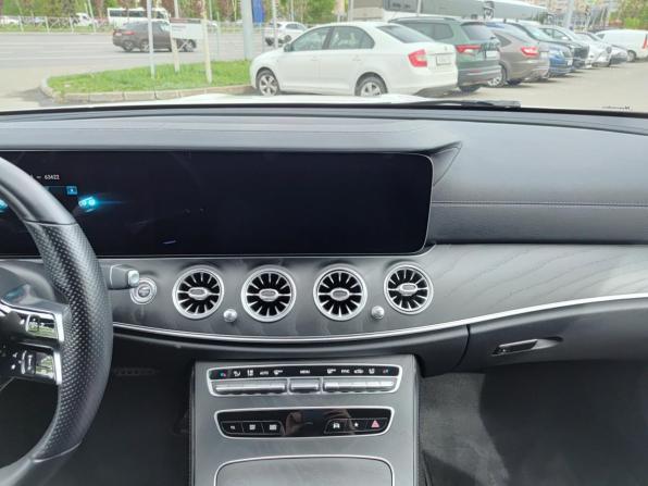 Mercedes-Benz E-Класс V (W213 S213 C238) Рестайлинг с пробегом 2021 года, цена 5 300 000 рублей, 65672 км, седан, Автокод Объявления