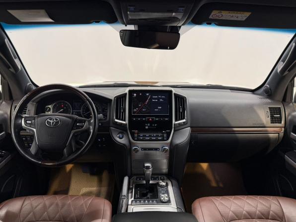 Toyota Land Cruiser 200 Series Рестайлинг 2 с пробегом 2016 года, цена 6 350 000 рублей, 181518 км, внедорожник, Автокод Объявления