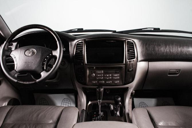 Toyota Land Cruiser 100 Series Рестайлинг 2 с пробегом 2003 года, цена 1 979 000 рублей, 302000 км, внедорожник, Автокод Объявления