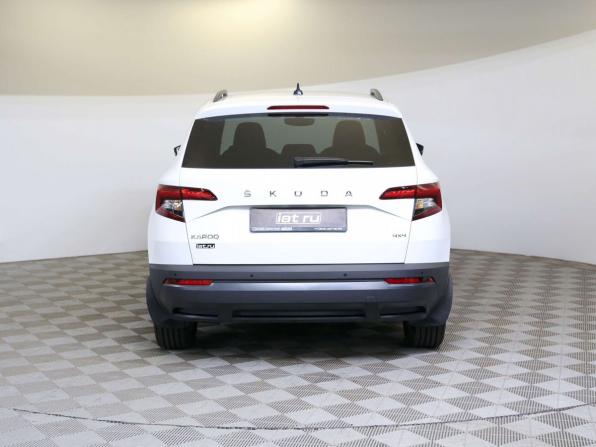 Skoda Karoq I с пробегом 2022 года, цена 2 650 000 рублей, 62845 км, внедорожник, Автокод Объявления