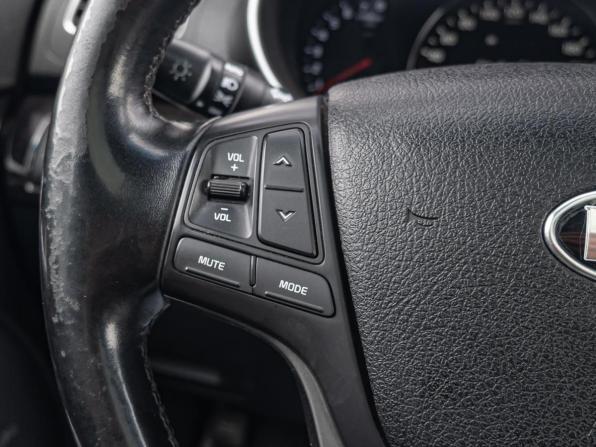 Kia Sorento II Рестайлинг с пробегом 2014 года, цена 1 579 000 рублей, 239906 км, внедорожник, Автокод Объявления