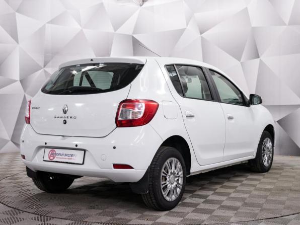 Renault Sandero II с пробегом 2017 года, цена 846 000 рублей, 150000 км, хэтчбек, Автокод Объявления