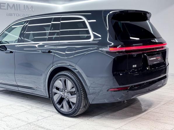 Li Auto (Lixiang) L9 I Рестайлинг с пробегом 2024 года, цена 7 700 000 рублей, 17916 км, внедорожник, Автокод Объявления