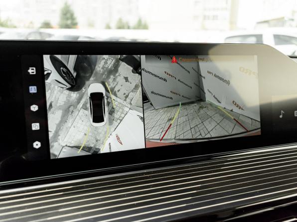 Livan S6 Pro с пробегом 2023 года, цена 1 660 000 рублей, 17102 км, седан, Автокод Объявления