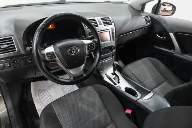 Toyota Avensis III Рестайлинг с пробегом 2012 года, цена 1 529 000 рублей, 165500 км, седан, Автокод Объявления