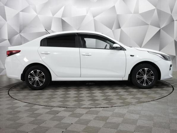 Kia Rio IV с пробегом 2018 года, цена 1 164 000 рублей, 133356 км, седан, Автокод Объявления