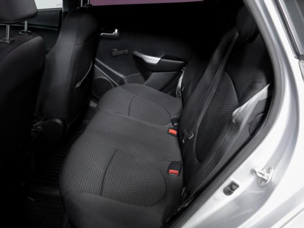 Kia Rio III Рестайлинг с пробегом 2015 года, цена 979 000 рублей, 114732 км, хэтчбек, Автокод Объявления