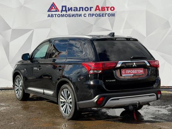Mitsubishi Outlander III Рестайлинг 3 с пробегом 2021 года, цена 2 300 000 рублей, 165000 км, внедорожник, Автокод Объявления
