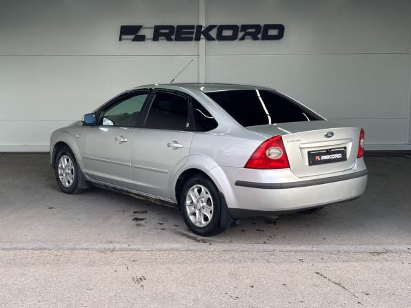 Ford Focus II с пробегом 2006 года, цена 379 000 рублей, 329325 км, седан, Автокод Объявления