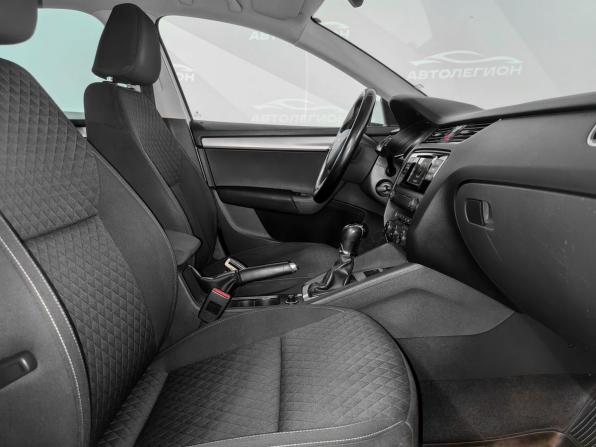 Skoda Octavia III (A7) с пробегом 2017 года, цена 1 500 000 рублей, 174287 км, лифтбек, Автокод Объявления