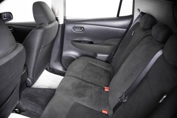 Nissan Leaf I (ZE0/AZE0) с пробегом 2014 года, цена 929 000 рублей, 153000 км, хэтчбек, Автокод Объявления