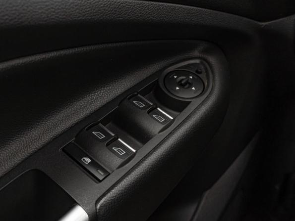 Ford Kuga II Рестайлинг с пробегом 2018 года, цена 1 688 000 рублей, 180327 км, внедорожник, Автокод Объявления