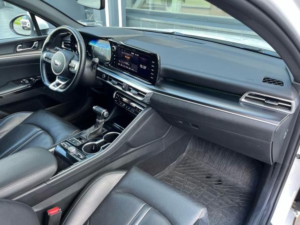 Kia K5 III с пробегом 2021 года, цена 2 730 000 рублей, 62600 км, седан, Автокод Объявления