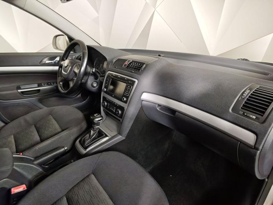 Skoda Octavia II (A5) Рестайлинг Москва  - изображение 13
