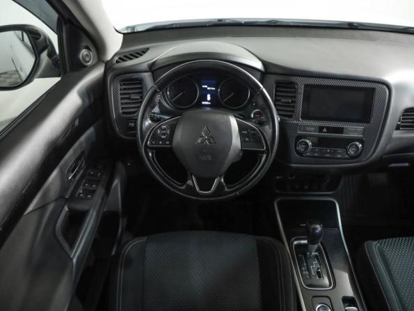 Mitsubishi Outlander III Рестайлинг 3 с пробегом 2019 года, цена 2 099 000 рублей, 157961 км, внедорожник, Автокод Объявления