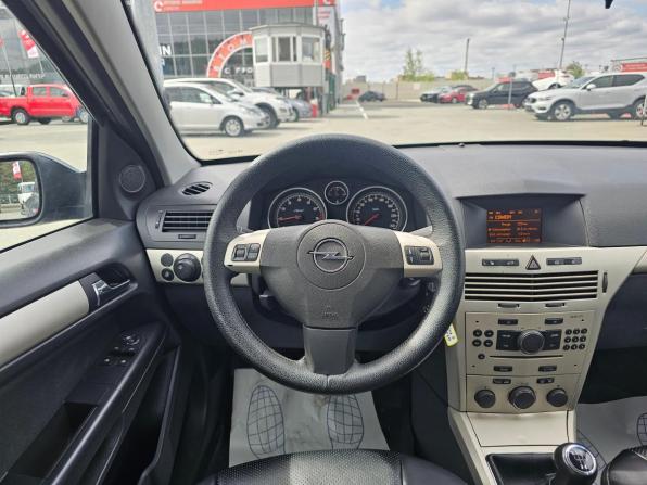 Opel Astra H Рестайлинг с пробегом 2008 года, цена 410 000 рублей, 168731 км, седан, Автокод Объявления