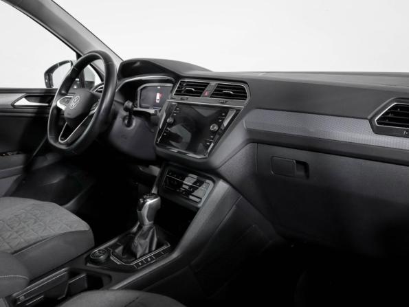 Volkswagen Tiguan II Рестайлинг с пробегом 2021 года, цена 3 415 000 рублей, 74914 км, внедорожник, Автокод Объявления