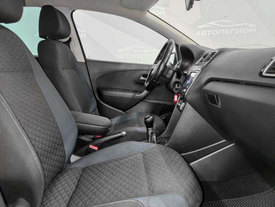 Volkswagen Polo V Рестайлинг Новосибирск  - изображение 14