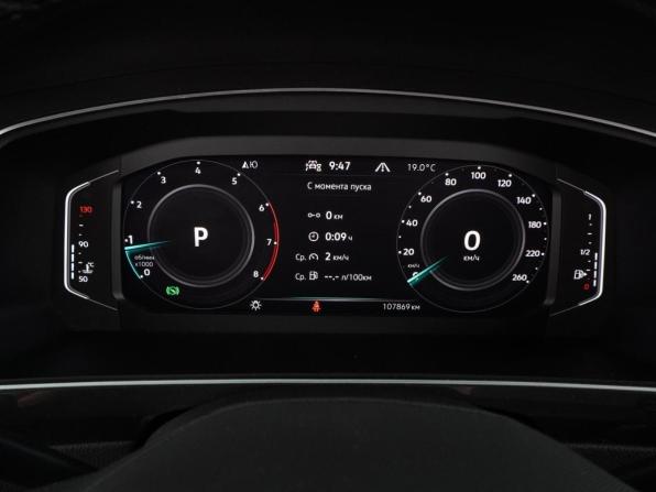 Volkswagen Tiguan II Рестайлинг с пробегом 2021 года, цена 3 149 000 рублей, 107869 км, внедорожник, Автокод Объявления