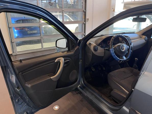 Renault Logan I Рестайлинг с пробегом 2012 года, цена 400 000 рублей, 171225 км, седан, Автокод Объявления