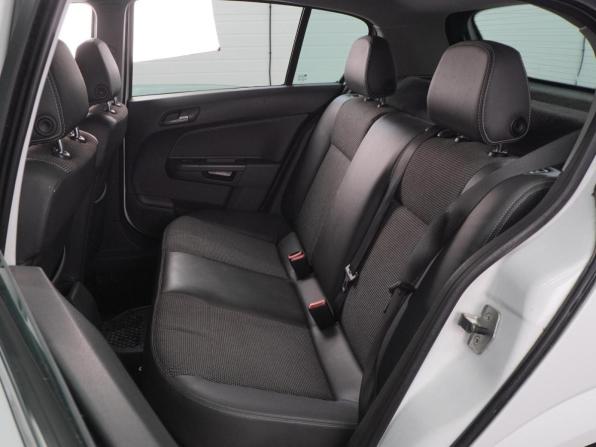 Opel Astra H Рестайлинг с пробегом 2011 года, цена 699 000 рублей, 111496 км, хэтчбек, Автокод Объявления