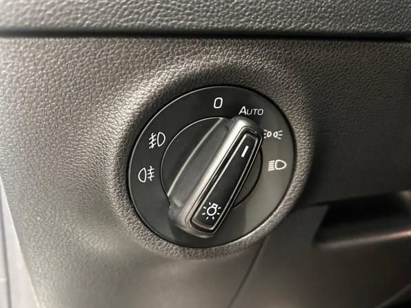 Skoda Karoq I с пробегом 2021 года, цена 2 190 000 рублей, 122056 км, внедорожник, Автокод Объявления