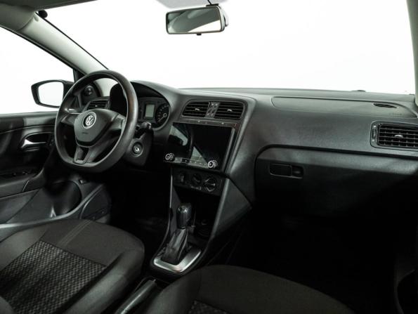 Volkswagen Polo V Рестайлинг с пробегом 2017 года, цена 1 149 700 рублей, 143331 км, седан, Автокод Объявления