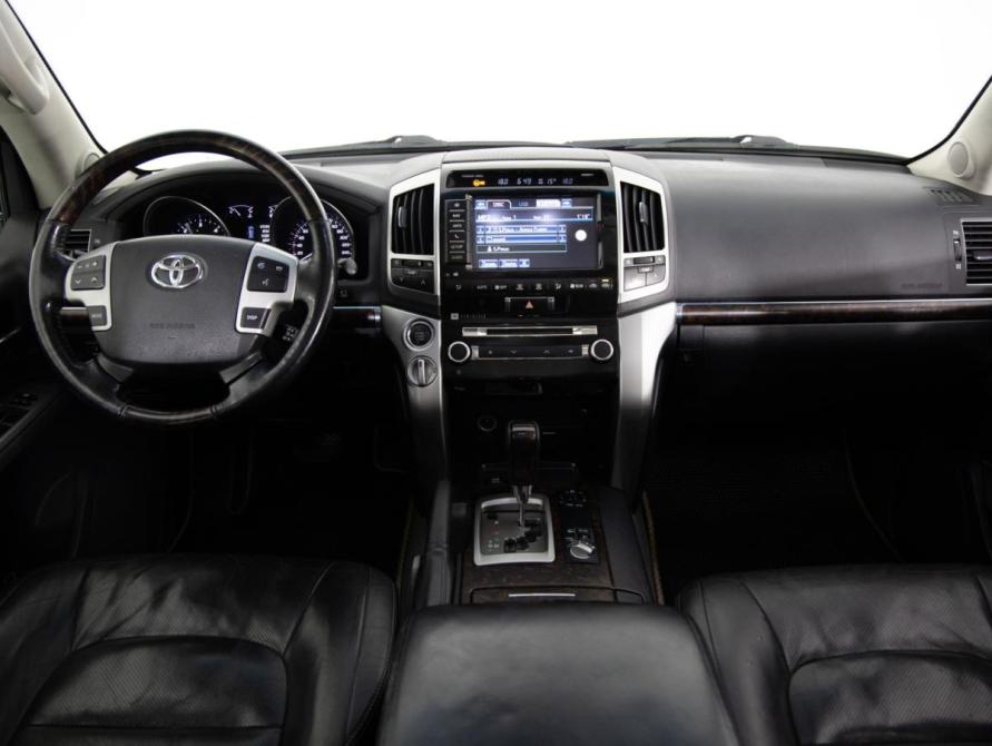Toyota Land Cruiser 200 Series Рестайлинг 1 Санкт-Петербург  - изображение 9