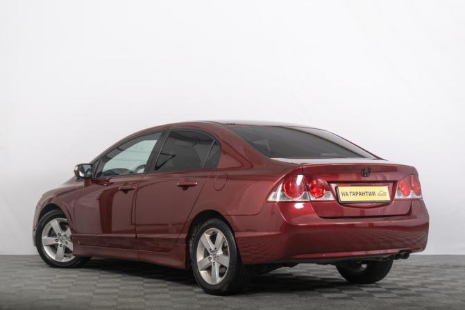 Honda Civic VIII с пробегом 2008 года, цена 729 000 рублей, 320000 км, седан, Автокод Объявления