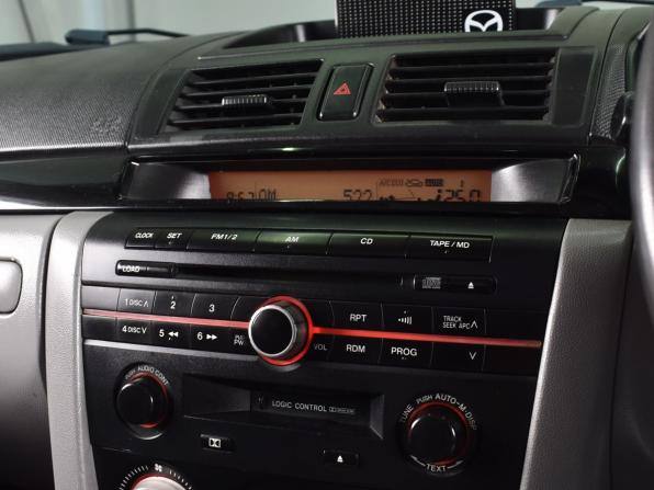 Mazda Axela I с пробегом 2004 года, цена 599 995 рублей, 242351 км, седан, Автокод Объявления