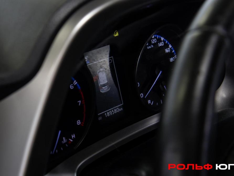 Toyota RAV4 IV (XA40) Рестайлинг Москва  - изображение 9
