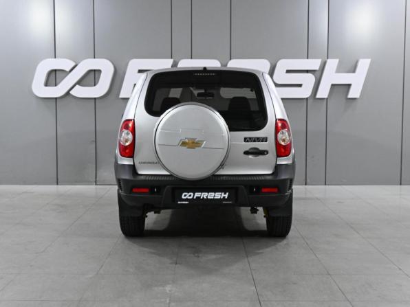 Chevrolet Niva I Рестайлинг с пробегом 2013 года, цена 699 000 рублей, 74581 км, внедорожник, Автокод Объявления
