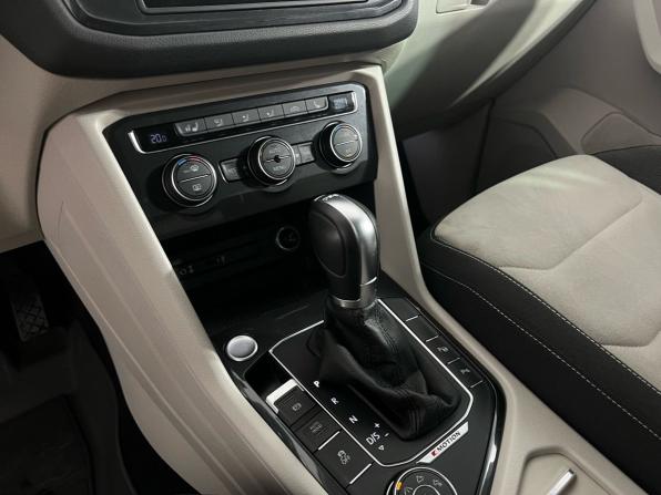 Volkswagen Tiguan II с пробегом 2017 года, цена 2 575 000 рублей, 118678 км, внедорожник, Автокод Объявления
