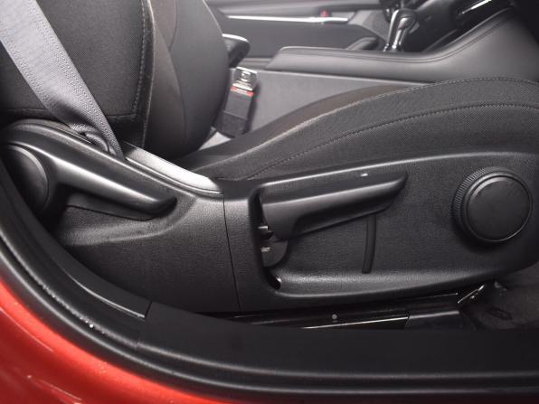 Mazda 3 IV (BP) с пробегом 2020 года, цена 1 869 995 рублей, 60669 км, хэтчбек, Автокод Объявления