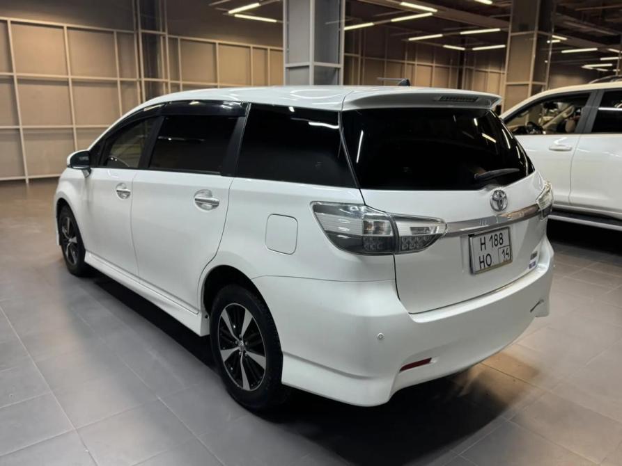 Toyota Wish II Рестайлинг Красноярск  - изображение 4